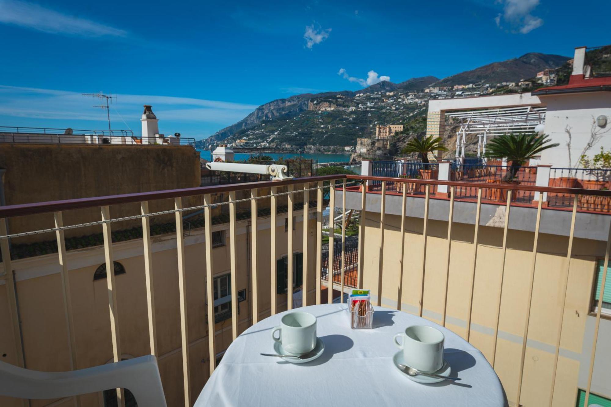 Hotel Baia Verde Майорі Екстер'єр фото